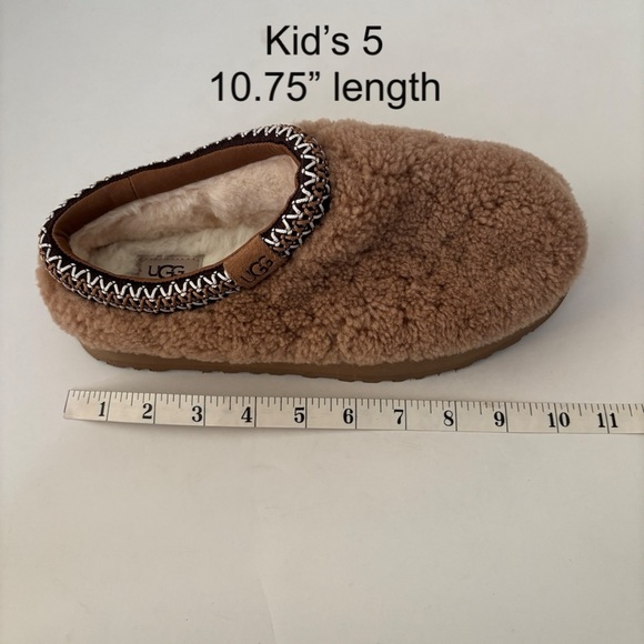 UGG Maxi Curly Tazz Slippers Big Kid’s 5 (Fits Women’s 7) - Picture 7 of 12